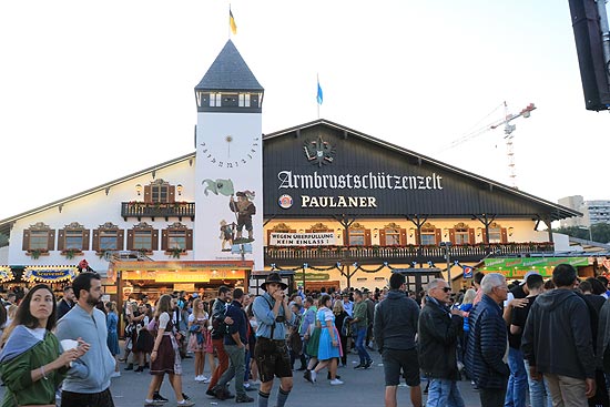 Armbrustschützenzelt 2019 auf dem Oktoberfest (gFoto: Martin Schmitz)